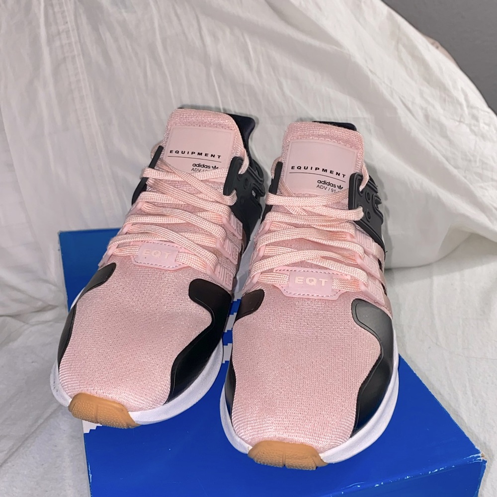 youth ice pink equipment adidas size 5.5